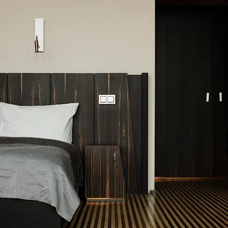 Monopol Hotel 5*
