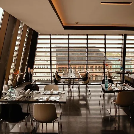 Monopol Hotel 5*