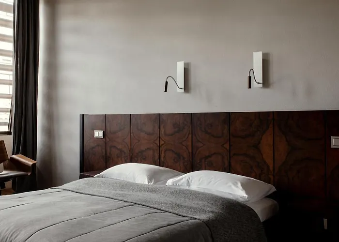 弗罗茨瓦夫莫诺普尔酒店 酒店 5*