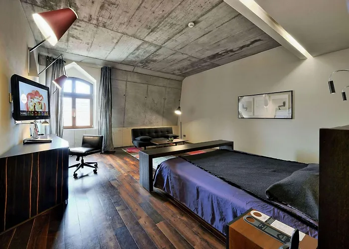 Monopol Готель