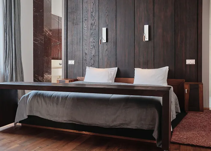 弗罗茨瓦夫莫诺普尔酒店 酒店 5*