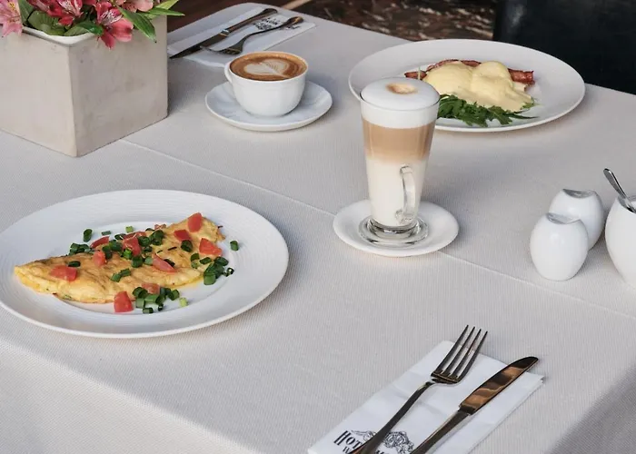 弗罗茨瓦夫莫诺普尔酒店 酒店 5*